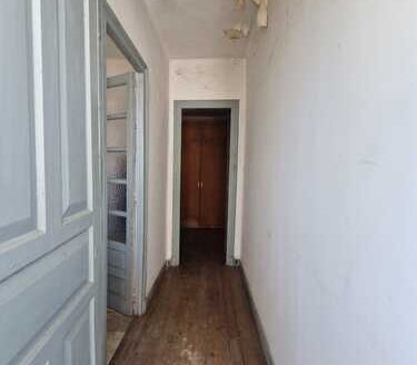 37515- VENTA DE CASA PARA REHABILITAR CON 6 DORMITORIOS, GARAJE, PARCELA Y ALCANTARILLADO EN POSADA – LA CARRERA – SIERO