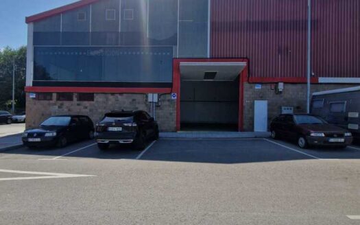 ALQUILER DE NAVE INDUSTRIAL INSTALADA DE 241 M2 EN POLIGONO INDUSTRIAL LA TEJERA-POLA DE SIERO