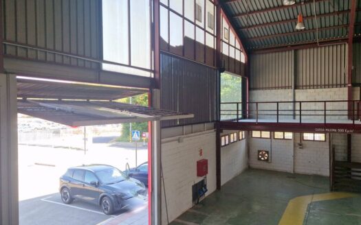 ALQUILER DE NAVE INDUSTRIAL INSTALADA DE 241 M2 EN POLIGONO INDUSTRIAL LA TEJERA-POLA DE SIERO