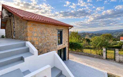 CASA A ESTRENAR DE 2 DORMITORIOS Y TERRAZA EXTERIOR EN EL ACEBAL-LIERES-SIERO (ASTURIAS)