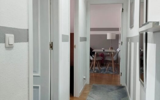VENTA DE APARTAMENTO AMUEBLADO CON PLAZA DE GARAJE Y TRASTERO EN CL CELLERUELO-POLA DE SIERO