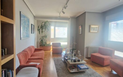VENTA PISO CON TERRAZA EN CL MARQUESA DE CANILLEJAS – POLA DE SIERO