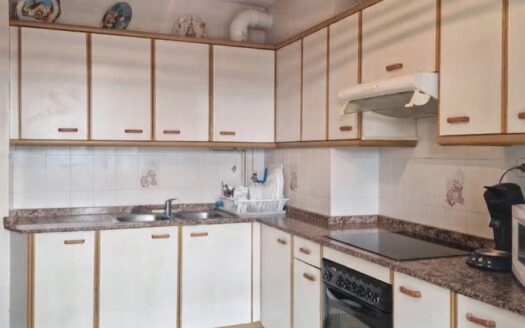 VENTA PISO DE 3 DORMITORIOS, TERRAZA CERRADA Y TRASTERO EN CL ÁNGEL EMBIL – POLA DE SIERO